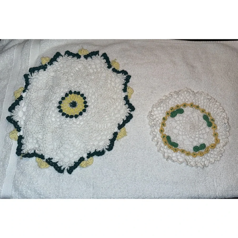 Vintage Doilies Lot Of‎ 2 White/Green/Yellow Handmade